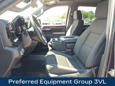 Used 2024 GMC Sierra 1500 Elevation AWD/4WD image 2