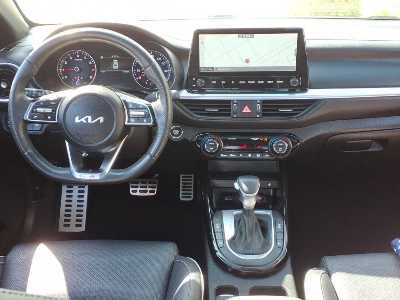 Used 2023 Kia Forte GT-Line w/ GT-Line Premium Package FWD image 11