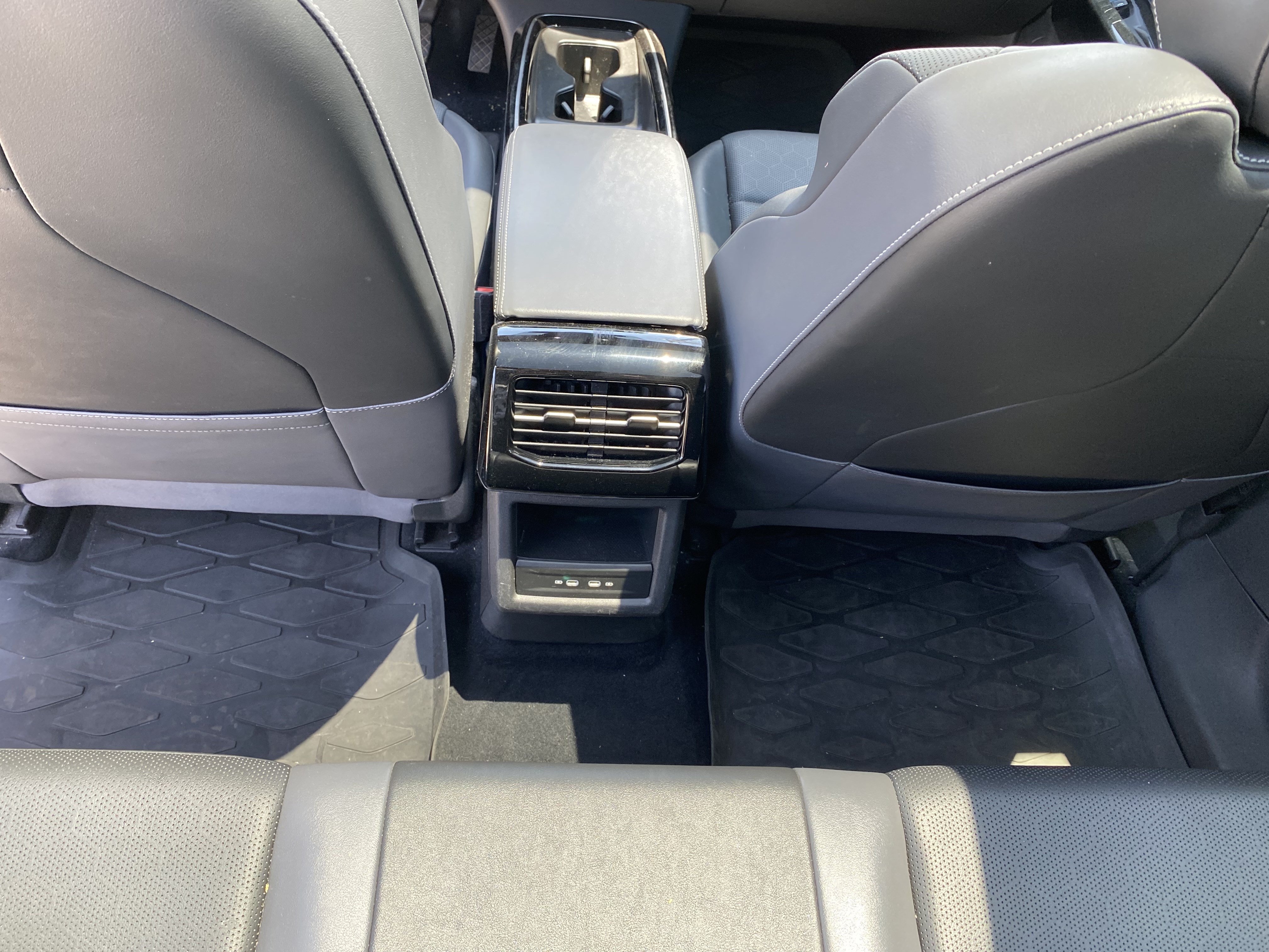 Used 2023 Volkswagen ID.4 Pro S RWD image 18