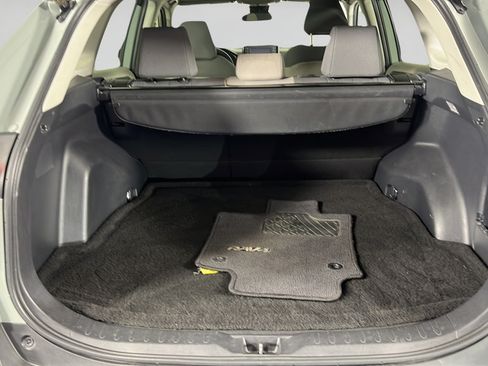 Used 2020 Toyota RAV4 XLE w/ Convenience Package FWD image 40