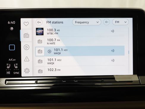 New 2026 Volkswagen Atlas Cross Sport SEL R-Line image 10