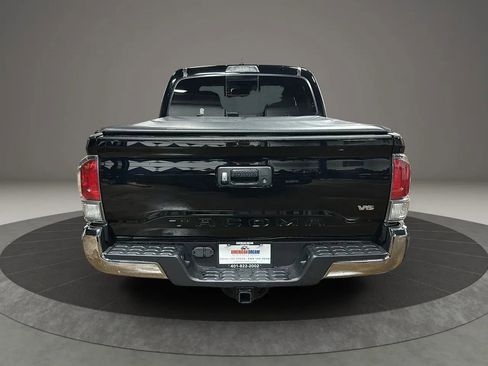 Used 2023 Toyota Tacoma TRD Off-Road image 4