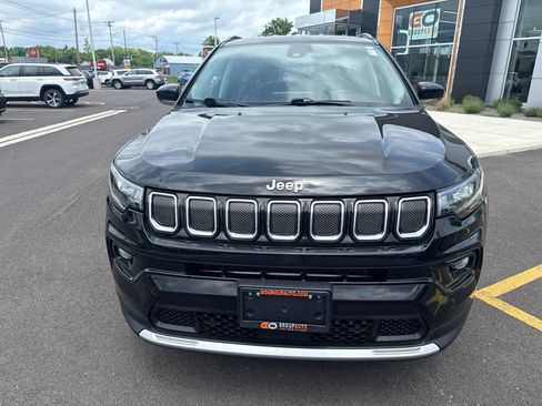 Used 2022 Jeep Compass Limited AWD/4WD image 2