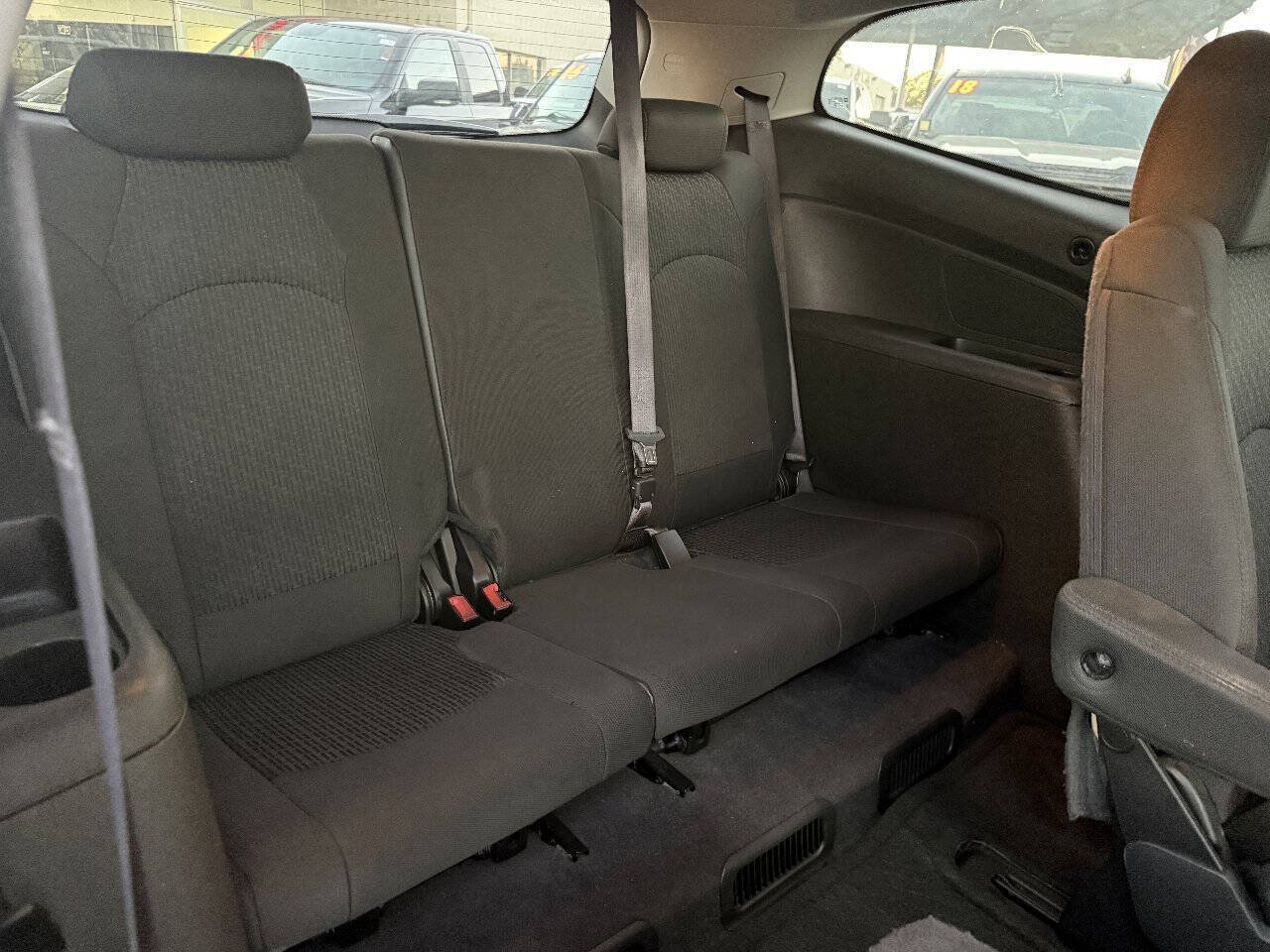Used 2012 Chevrolet Traverse LT w/ All-Star Edition FWD image 14