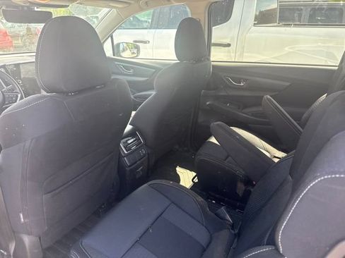 Used 2023 Subaru Ascent Premium w/ Convenience Package AWD/4WD image 12