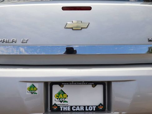 Used 2011 Chevrolet Impala LT FWD image 21