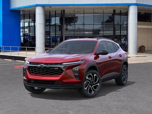 New 2026 Chevrolet Trax RS w/ Sunroof Package FWD image 6