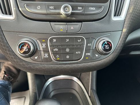 Used 2023 Chevrolet Malibu LT image 20