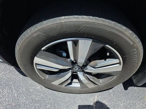 Certified 2023 Nissan Rogue SL AWD/4WD image 10