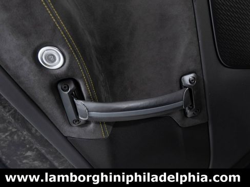 Used 2023 Maserati MC20 Coupe image 12