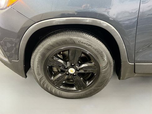 Used 2021 Chevrolet Trax LS w/ Tint and Cruise Package image 13