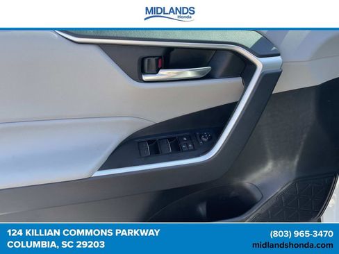 Used 2024 Toyota RAV4 XLE w/ Convenience Package FWD image 15