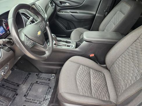 Used 2021 Chevrolet Equinox LT AWD/4WD image 4