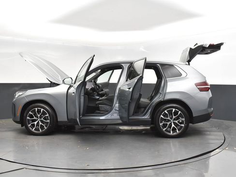 Certified 2025 BMW X3 xDrive30i w/ Premium Package image 46