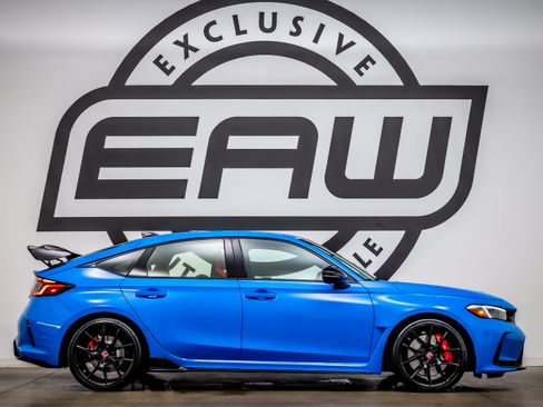 Used 2025 Honda Civic Type R image 9