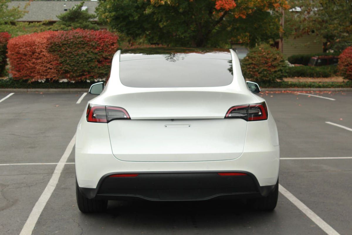 Used 2022 Tesla Model Y Long Range AWD/4WD image 6
