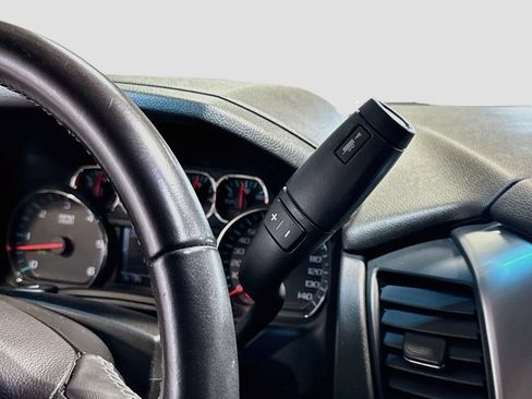 Used 2018 Chevrolet Tahoe LT AWD/4WD image 16