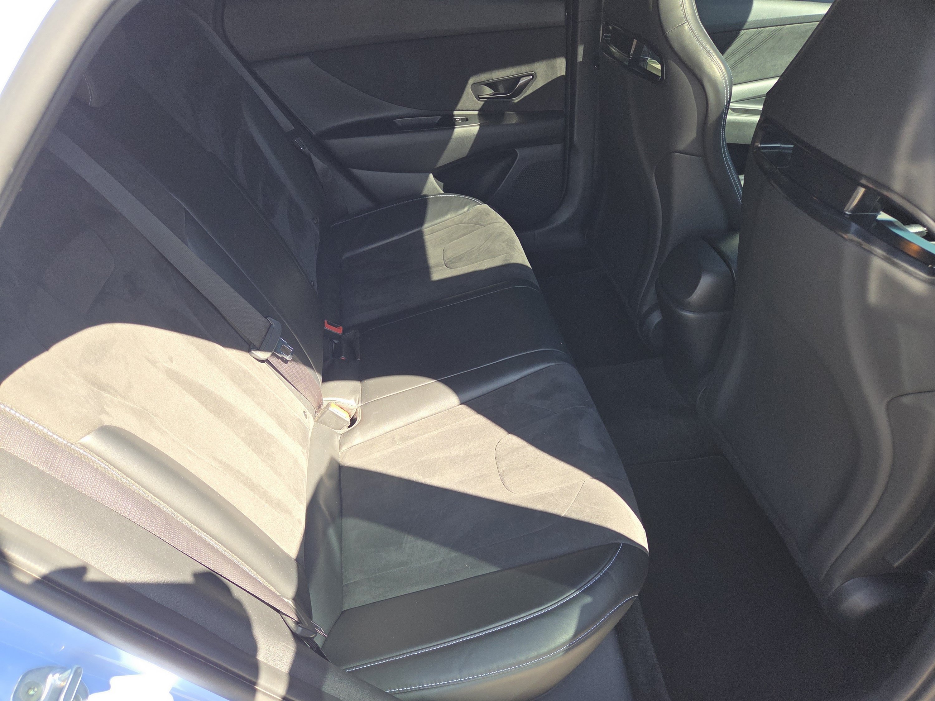 Used 2022 Hyundai Elantra N FWD image 29