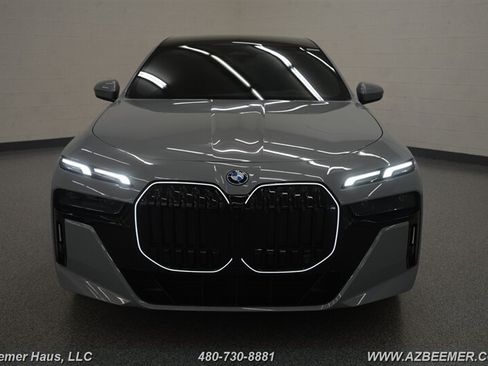 Used 2025 BMW 750e xDrive w/ Premium Package AWD/4WD image 6