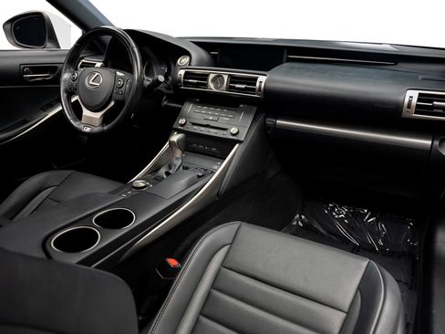 Used 2016 Lexus IS 200t w/ F Sport Package RWD image 2