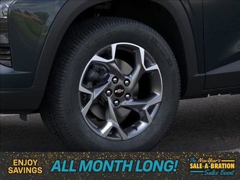 New 2026 Chevrolet Trax LT image 9