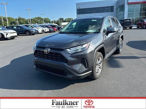 Certified 2025 Toyota RAV4 XLE AWD/4WD image 18