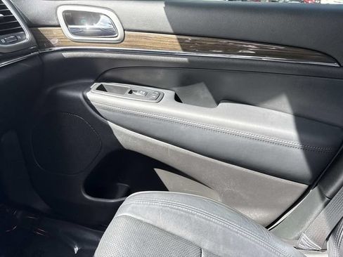 Used 2019 Honda CR-V Touring image 23