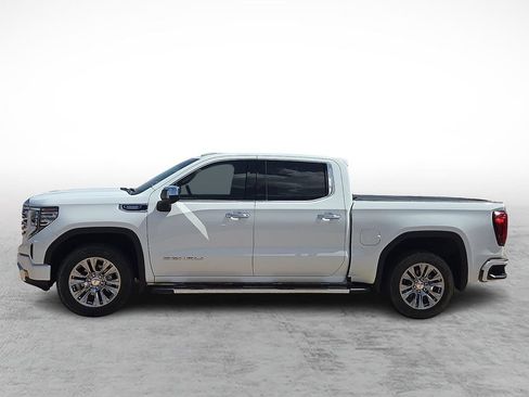 Used 2024 GMC Sierra 1500 Denali AWD/4WD image 6