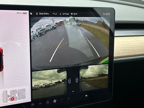 Used 2018 Tesla Model 3 Mid Range image 19