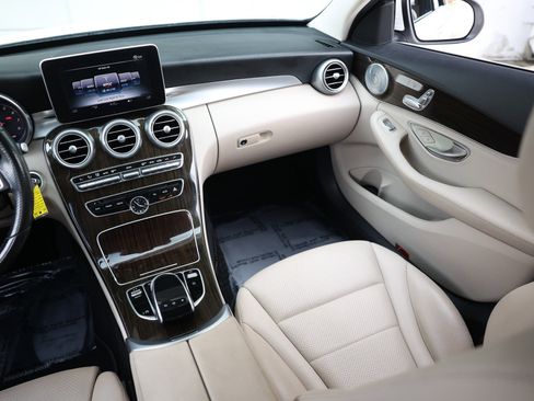 Used 2015 Mercedes-Benz C 300 Sedan image 25