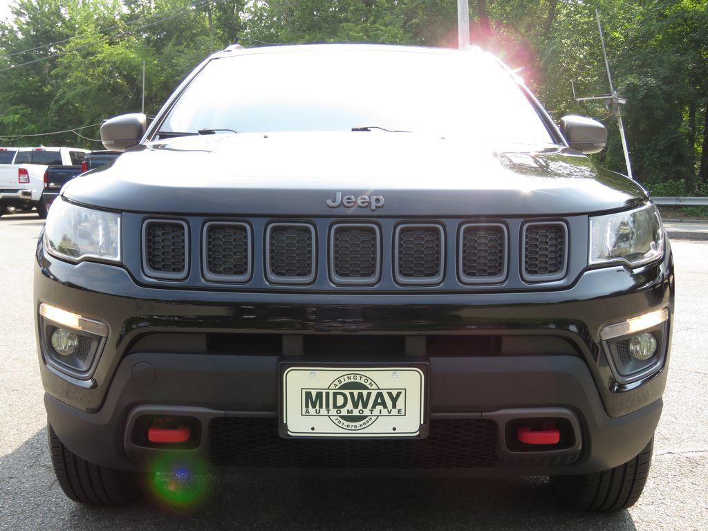 Used 2018 Jeep Compass Trailhawk w/ Leather Interior Group AWD/4WD image 2