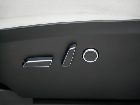 Used 2022 Tesla Model X Plaid AWD/4WD image 25
