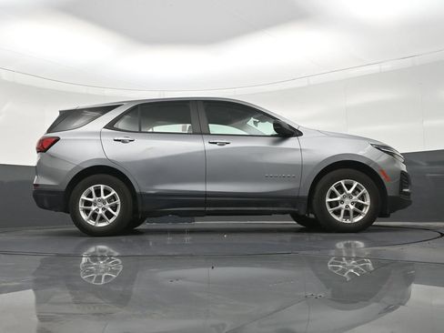 Used 2024 Chevrolet Equinox LS FWD image 28