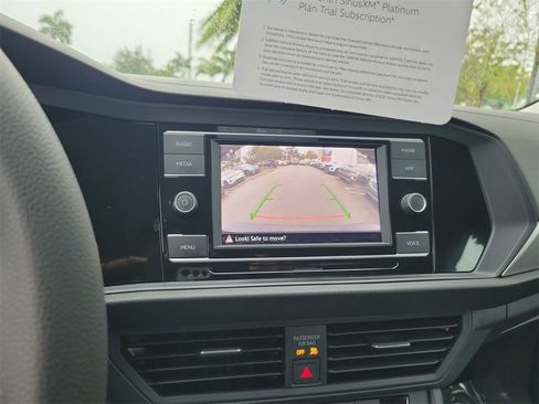 Certified 2022 Volkswagen Jetta S image 23