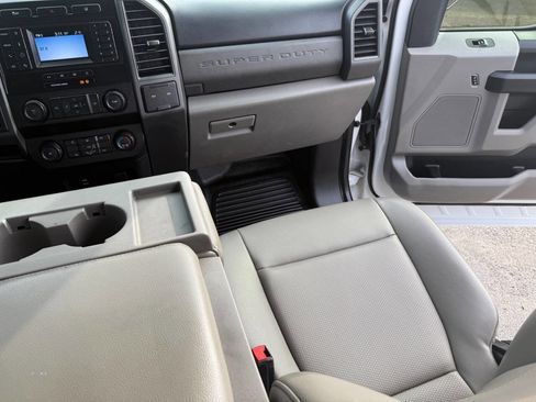 Used 2021 Ford F350 XL w/ Power Equipment Group image 47