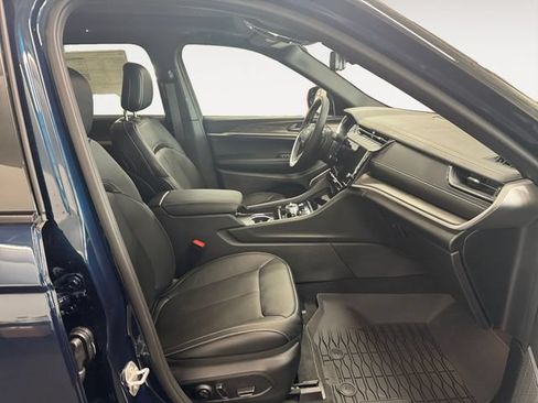New 2026 Jeep Grand Cherokee L Limited AWD/4WD image 4