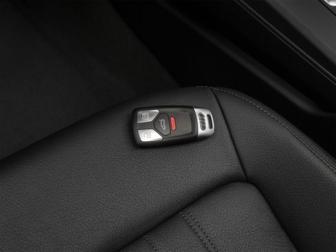 Used 2019 Audi Q5 2.0T Premium w/ Convenience Package AWD/4WD image 38