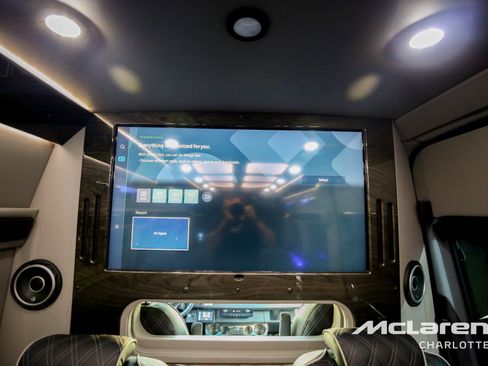 Used 2023 Mercedes-Benz Sprinter 3500 image 24