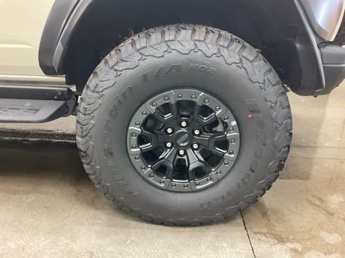 New 2025 Ford Bronco Raptor image 15