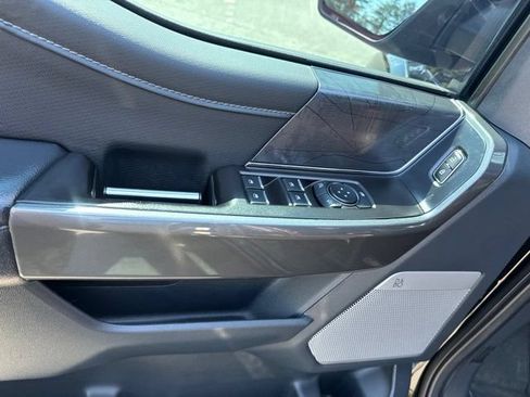 Used 2022 Ford F150 XLT w/ Equipment Group 302A High AWD/4WD image 17