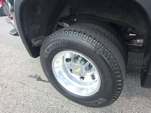 Used 2025 Chevrolet Silverado 3500 LTZ AWD/4WD image 10