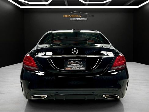 Used 2019 Mercedes-Benz C 300 4MATIC Sedan image 4