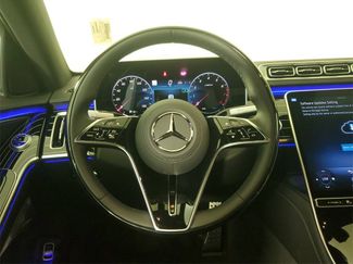 Used 2025 Mercedes-Benz S 580 4MATIC Sedan video 2