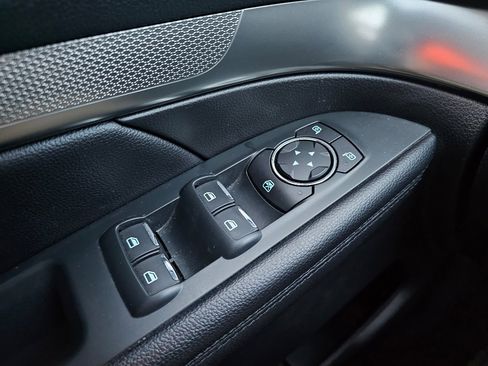 Used 2018 Ford Explorer XLT w/ Equipment Group 202A image 44