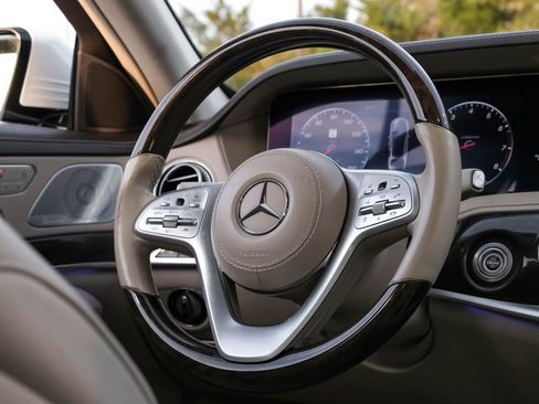 Used 2019 Mercedes-Benz S 560 4MATIC Sedan image 15