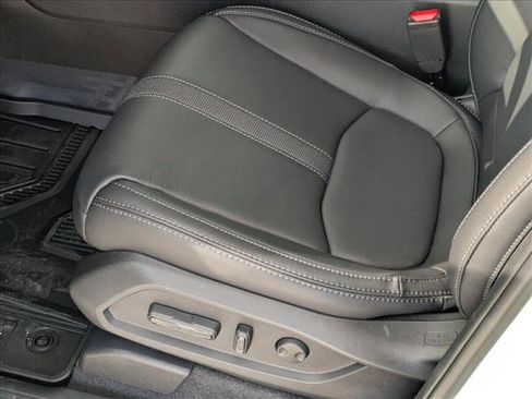 New 2025 Honda Pilot EX-L image 4