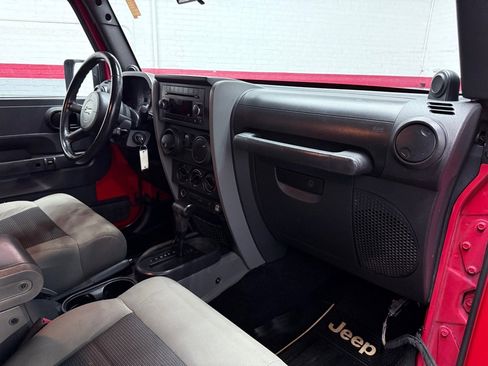 Used 2009 Jeep Wrangler X image 14