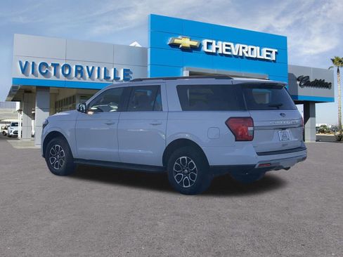 Used 2024 Ford Expedition Max XLT image 7