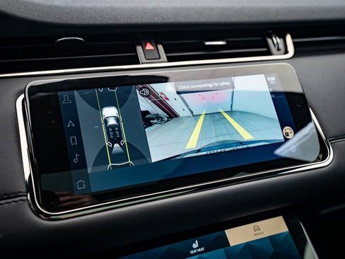 Certified 2023 Land Rover Range Rover Evoque R-Dynamic SE image 27