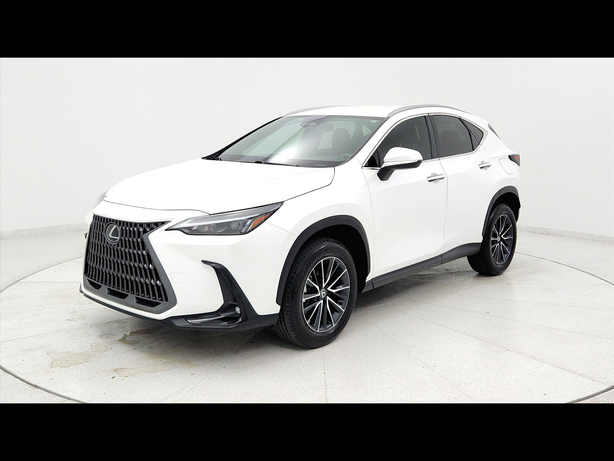 Used 2024 Lexus NX 250 FWD w/ Towing Package (2000 Lbs) image 1